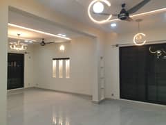 24 Marla Beautiful Upper Portion Available For Rent