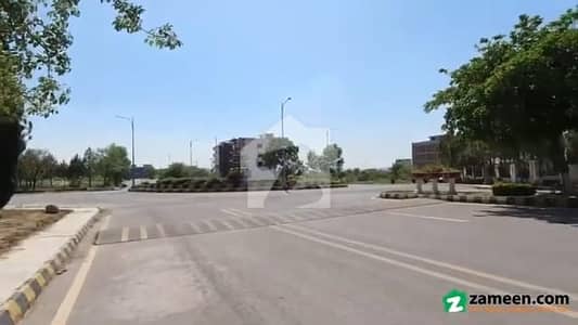 انجنیئرز کوآپریٹو ہاؤسنگ - بلاک ڈی انجنیئرز کوآپریٹو ہاؤسنگ,ڈی ۔ 18,اسلام آباد میں 1 کنال رہائشی پلاٹ 1.35 کروڑ میں برائے فروخت۔