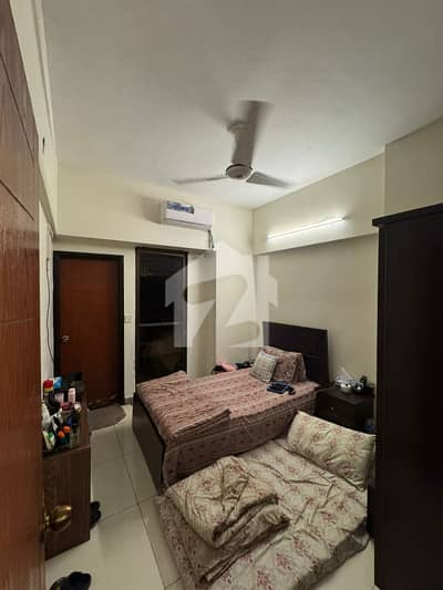 4 Bed 2nd Floor West Open Nice Condition Chance Deal Portion For Sale