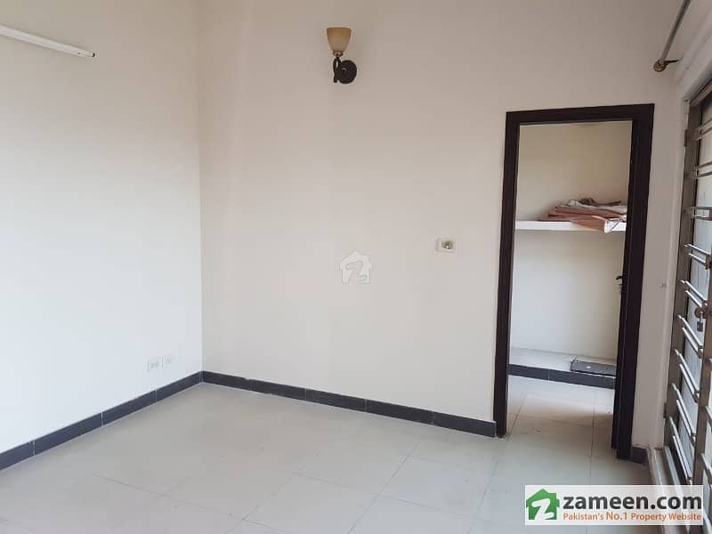 House 4 Bedrooms Is Available For Sale In Askari 14