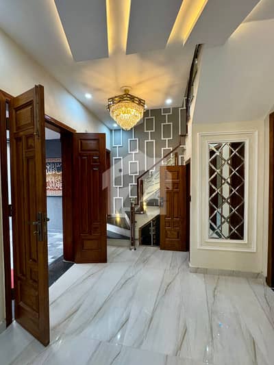 5 Marla Brand New Modern Design Lavish House For Sale In Park View City Lahore | For Discounted Price And Original Pictures Download The App "Signature Lands".