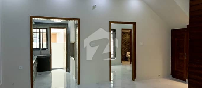 5 MARLA BRAND NEW HOUSE AVAILABLE FOR SALE