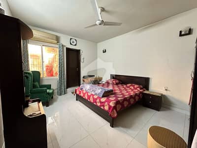300 Square Yards 3 Bed Ground Floor With Parking 300 Square Yards 3 Bed Ground Floor With Parking