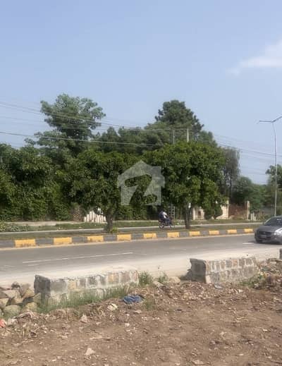 ترلائی اسلام آباد میں 2 کمروں کا 16 کنال فارم ہاؤس 22.0 کروڑ میں برائے فروخت۔