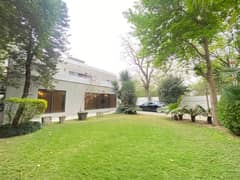 Beautiful House Available For Rent On Prime Location Beautiful House Available For Rent On Prime Location