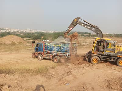 مارگلہ آرچرڈ اسلام آباد میں 1 کنال رہائشی پلاٹ 3.4 کروڑ میں برائے فروخت۔