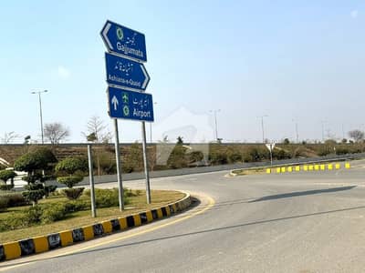ڈی ایچ اے فیز9 پریزم - بلاک آر ڈی ایچ اے فیز9 پریزم,ڈی ایچ اے ڈیفینس,لاہور میں 5 مرلہ رہائشی پلاٹ 85.0 لاکھ میں برائے فروخت۔