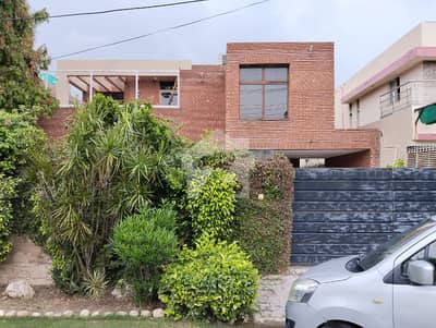 ڈی ایچ اے فیز 3 - بلاک ایکس فیز 3,ڈیفنس (ڈی ایچ اے),لاہور میں 5 کمروں کا 1 کنال مکان 6.5 کروڑ میں برائے فروخت۔ ڈی ایچ اے فیز 3 - بلاک ایکس فیز 3,ڈیفنس (ڈی ایچ اے),لاہور میں 5 کمروں کا 1 کنال مکان 6.5 کروڑ میں برائے فروخت۔