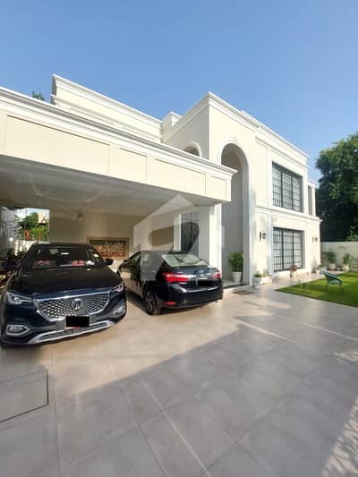 One Kanal Slightly Used Classical Design Well Maintained Owner Build Bungalow For Sale At Prime Location Of DHA Lahore Near To Sheba Park Masjid & Mcdonalds
