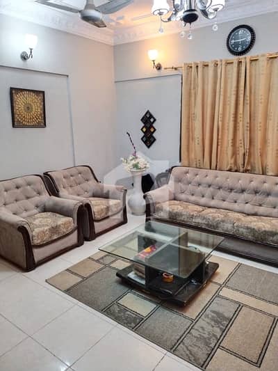 LEASE APARTMENT 900 SQFT 3RD FLOOR ON 70FT ROAD