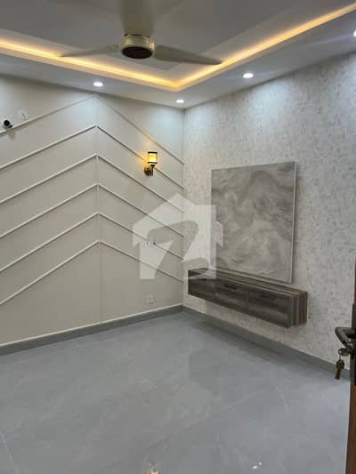 10 Marla Brand New House For Sale In Paragon City Lahore