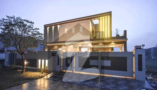 1 Kanal House AC Installed For Rent Is Available For In Phase 7 Block S, DHA Lahore