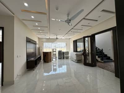1 Kanal Slightly Used House 15KVA Solar Installed For Rent Available For DHA Lahore