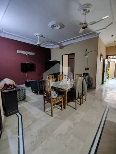 200 Yard House For Sale In Kaneez Fatima Society Scheme 33