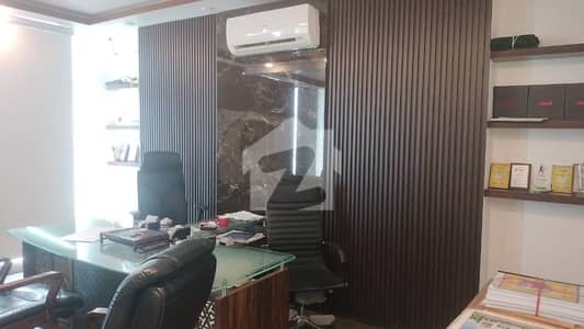 ڈی ایچ اے فیز 7 ڈی ایچ اے ڈیفینس,کراچی میں 4 مرلہ Studio دفتر 1.6 لاکھ میں کرایہ پر دستیاب ہے۔