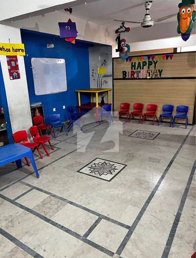 1500 Sqyd House For Rent 15 Rooms + Huge Hall | 60ft Road | VIP Location Gulshan Block 7