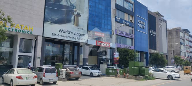 ڈی ایچ اے فیز 3 - بلاک وائے فیز 3,ڈیفنس (ڈی ایچ اے),لاہور میں 8 مرلہ دکان 6.0 لاکھ میں کرایہ پر دستیاب ہے۔
