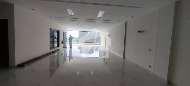 8 Marla Brand New Floor