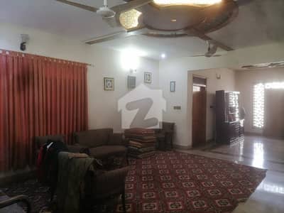 گلشنِ اقبال - بلاک 5 گلشنِ اقبال,گلشنِ اقبال ٹاؤن,کراچی میں 7 کمروں کا 16 مرلہ مکان 7.95 کروڑ میں برائے فروخت۔