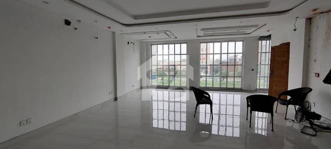 4 Marla 1st Floor With Lift