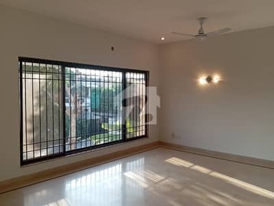 500 Yards Bungalow For Sale Near Khy E Hafiz