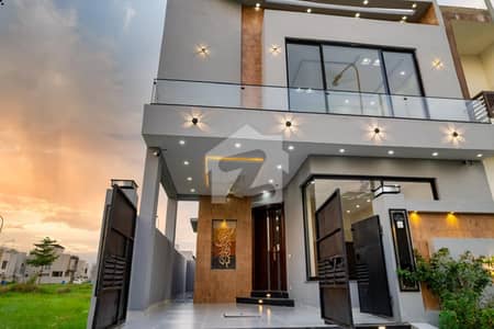5 MARLA ELEGANT AND FULLY MAINTAINED SUPER HOT LOCATED BUNGALOW IS AVAILABLE IN THE BEST BLOCK OF DHA LAHORE.