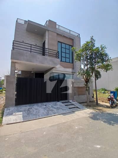 05 MARLA ELEGANT AND FULLY MAINTAINED SUPER HOT LOCATED BUNGALOW IS AVAILABLE IN THE BEST BLOCK OF DHA LAHORE.