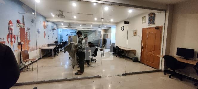 ڈی ایچ اے فیز 3 - بلاک ڈبل ایکس فیز 3,ڈیفنس (ڈی ایچ اے),لاہور میں 16 مرلہ Studio دفتر 3.0 لاکھ میں کرایہ پر دستیاب ہے۔ ڈی ایچ اے فیز 3 - بلاک ڈبل ایکس فیز 3,ڈیفنس (ڈی ایچ اے),لاہور میں 16 مرلہ Studio دفتر 3.0 لاکھ میں کرایہ پر دستیاب ہے۔
