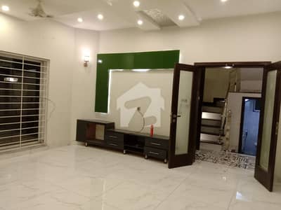 10 MARLA CORNER HOUSE FOR SALE IN VALENCIA TOWN LAHORE