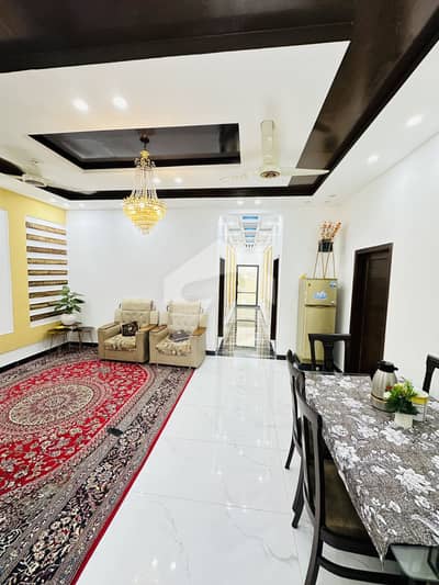بنی گالہ اسلام آباد میں 5 کمروں کا 10 مرلہ مکان 2.65 کروڑ میں برائے فروخت۔