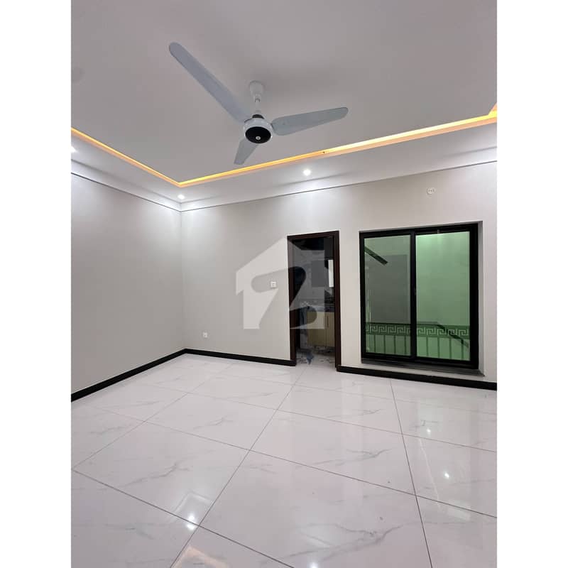 5 Marla Beautiful House For Sale 5 Marla Beautiful House For Sale