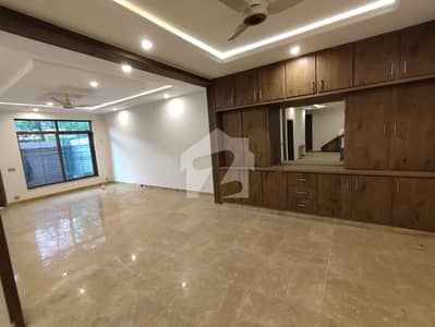 A Beautiful Upper Portion Is Available For Rent