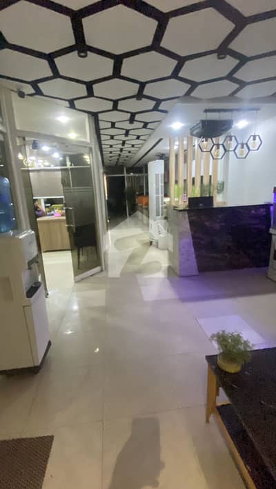 Get An Attractive Office In Shahra-E-Faisal