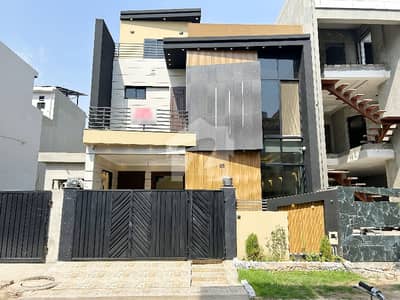 A House Of 5 Marla In Lahore