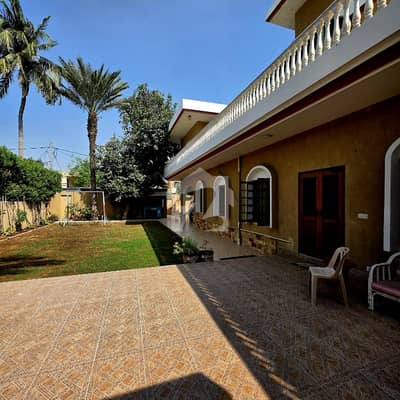 1000 Square Yards Bungalow Khayaban-E-Mujhid, DHA Phase 5