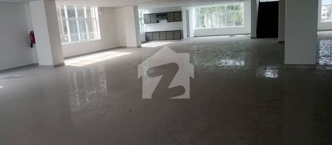 جی ۔ 8 اسلام آباد میں 4 کنال Studio عمارت 45.0 لاکھ میں کرایہ پر دستیاب ہے۔