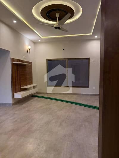 بنی گالہ اسلام آباد میں 6 کمروں کا 10 مرلہ مکان 3.8 کروڑ میں برائے فروخت۔