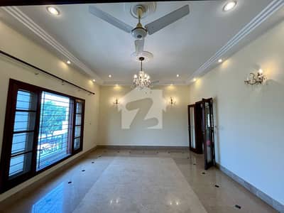 ڈی ایچ اے فیز 6 ڈی ایچ اے ڈیفینس,کراچی میں 3 کمروں کا 1 کنال زیریں پورشن 2.7 لاکھ میں کرایہ پر دستیاب ہے۔ ڈی ایچ اے فیز 6 ڈی ایچ اے ڈیفینس,کراچی میں 3 کمروں کا 1 کنال زیریں پورشن 2.7 لاکھ میں کرایہ پر دستیاب ہے۔