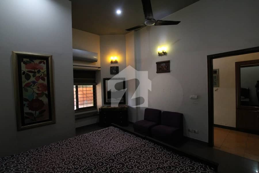 Luxury Furnished Room Luxury Furnished Room