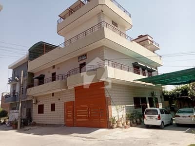 کینال روڈ رحیم یار خان میں 5 کمروں کا 8 مرلہ مکان 3.2 کروڑ میں برائے فروخت۔