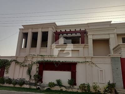 کینال روڈ رحیم یار خان میں 6 کمروں کا 1 کنال مکان 5.5 کروڑ میں برائے فروخت۔
