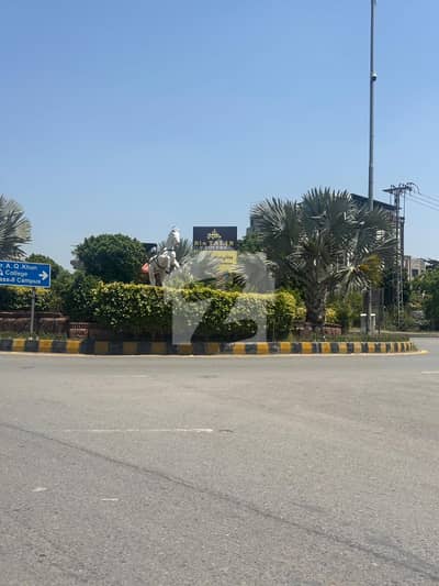 سی جنکشن کمرشل بحریہ ٹاؤن فیز 8,بحریہ ٹاؤن راولپنڈی,راولپنڈی میں 8 مرلہ کمرشل پلاٹ 3.0 کروڑ میں برائے فروخت۔