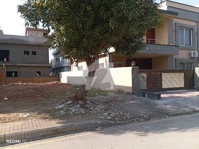 10 Marla Solid Land Plot On Builders Location For Sale