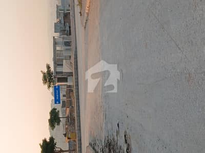 بحریہ ٹاؤن فیز 8 ۔ بلاک پی بحریہ ٹاؤن فیز 8,بحریہ ٹاؤن راولپنڈی,راولپنڈی میں 1 کنال رہائشی پلاٹ 1.75 کروڑ میں برائے فروخت۔