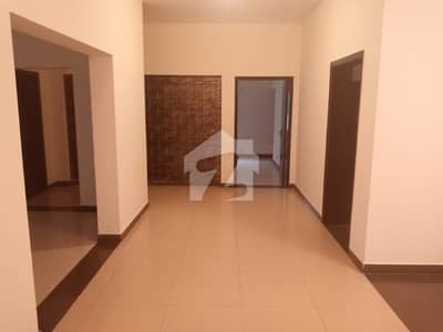 10 Marla 3 Bedroom Flat For Rent In Askari XI Sector B Lahore