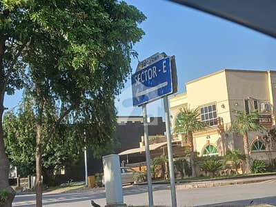 13 Marla Back Open Heighted Location Plot For Sale