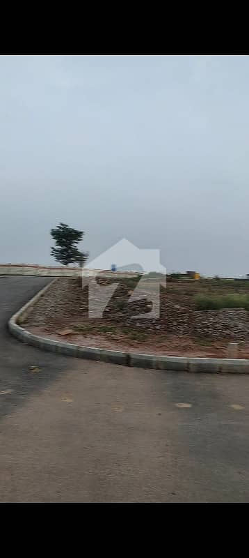 Solid Land Plot Available For Sale in Sector C3, Size 10 Marla.