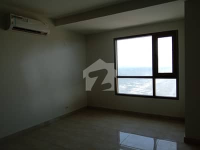 EMAAR 4BED APARTMENT AVALIABLE FOR RENT IN CORAL TOWERS