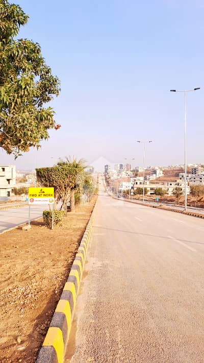 ڈی ایچ اے ڈیفینس فیز 5 ڈی ایچ اے ڈیفینس,اسلام آباد میں 1 کنال رہائشی پلاٹ 3.5 کروڑ میں برائے فروخت۔ ڈی ایچ اے ڈیفینس فیز 5 ڈی ایچ اے ڈیفینس,اسلام آباد میں 1 کنال رہائشی پلاٹ 3.5 کروڑ میں برائے فروخت۔