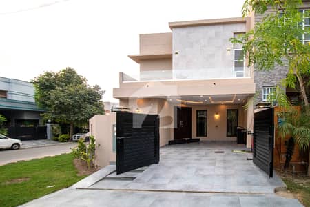 10-Marla House For Sale At Top Location Near Park Masjid Carrefour 10-Marla House For Sale At Top Location Near Park Masjid Carrefour
